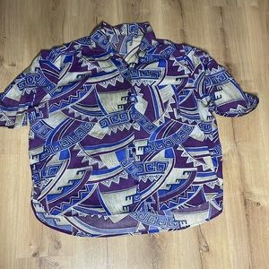 Vintage Baggy Short Sleeve Button Down Shirt. XL. Blue,‎ purple. See photos.